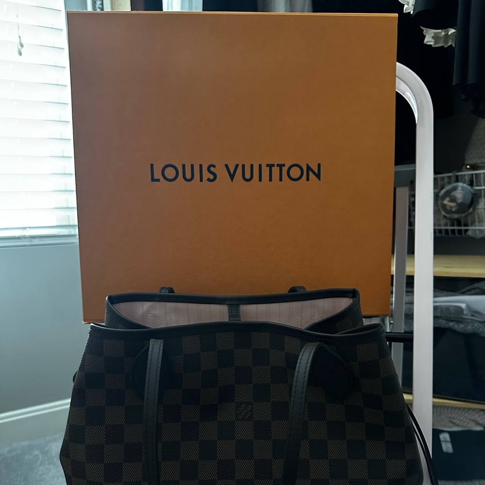 Louis Vuitton Neverfull SOLD!!!